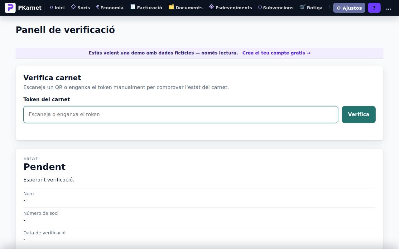 Pantalla «Verificació de carnets» del tauler de PKarnet, amb dades de la demo