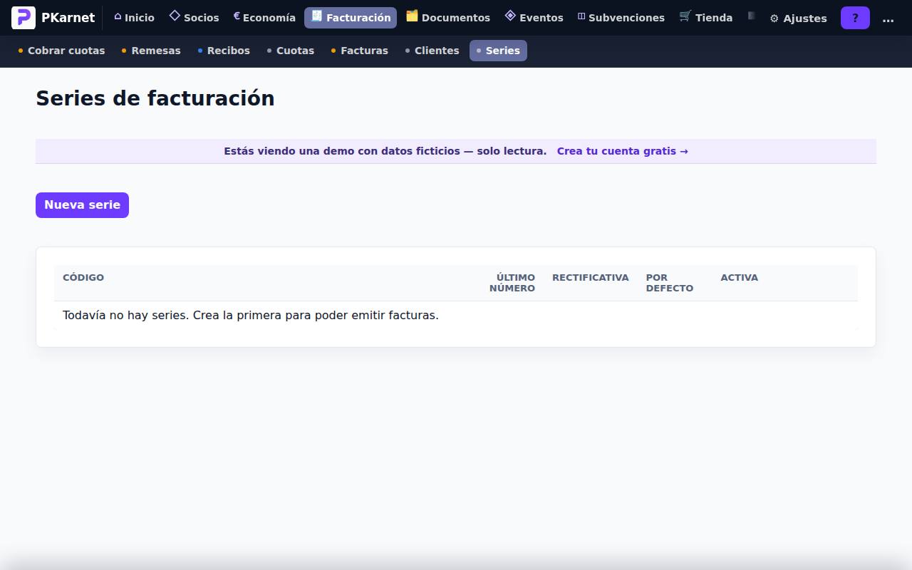 Pantalla «Series de facturación» del panel de PKarnet, con datos de la demo