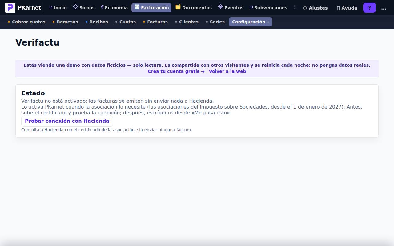 Pantalla «Verifactu» del panel de PKarnet, con datos de la demo